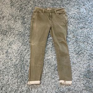 Green Old Navy Rockstar super skinny jeans